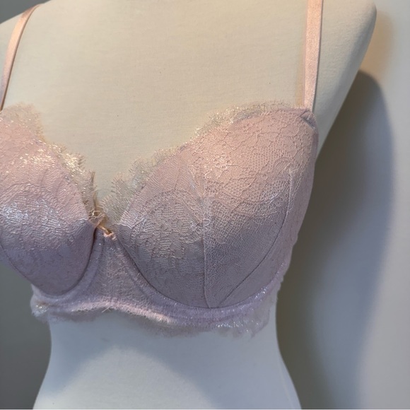 Victoria Secret bra 34DD pink lace underwire bra - Picture 2 of 11